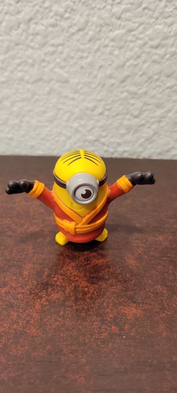 McDonald's Despicable Me Minion in Red Robe Ninja Toy